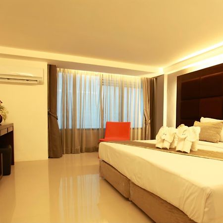 The Bangkok Major Suite Buitenkant foto